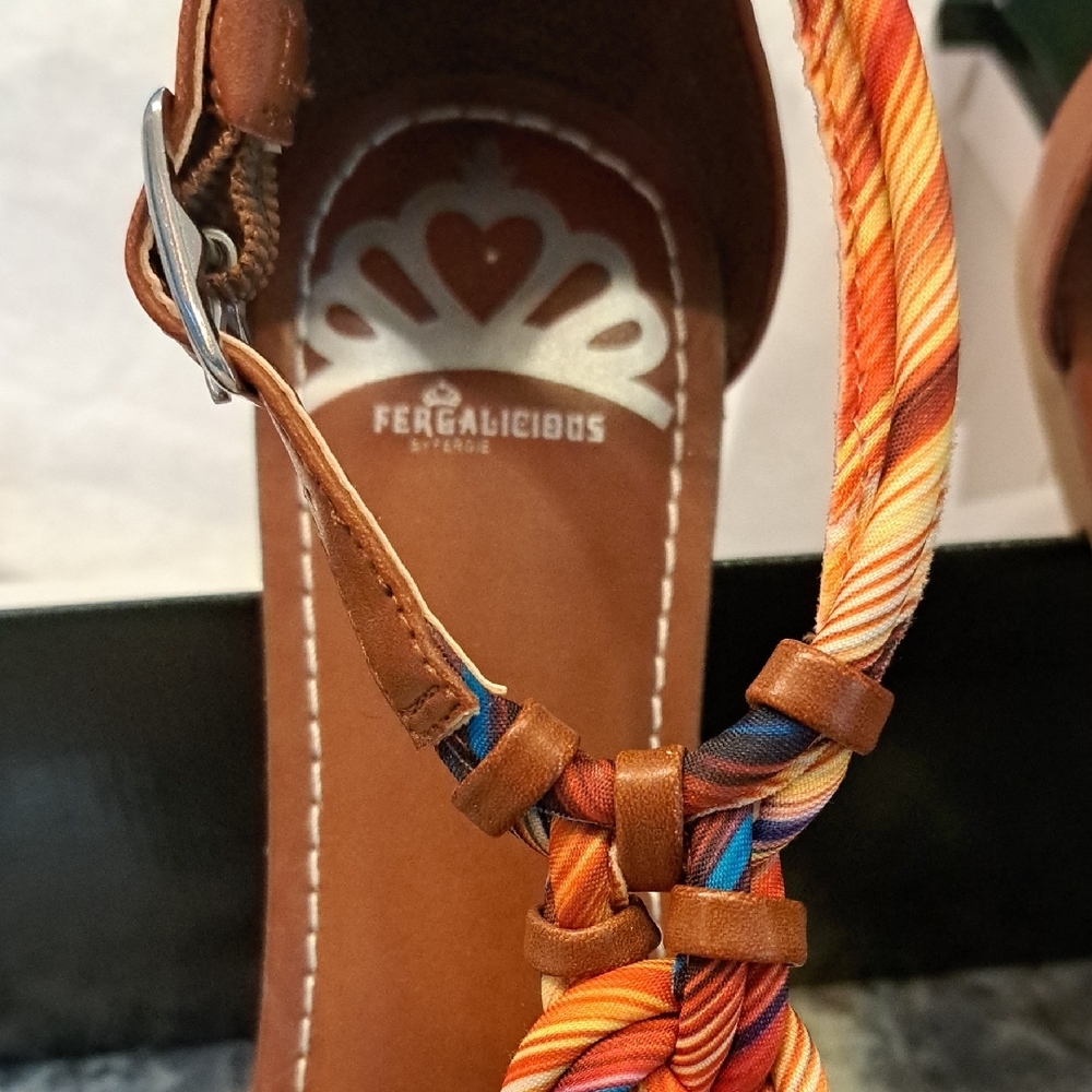 NWT Fergalicious Women's Braided Multicolor Sandals With Box - Picture 2 of 6